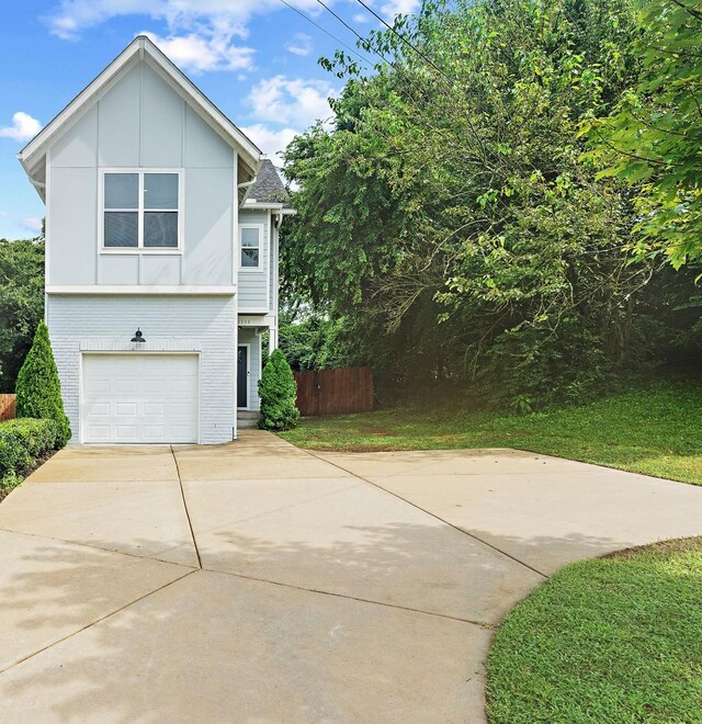 2332 Oak Ct, Nashville, TN 37206 - photo 3