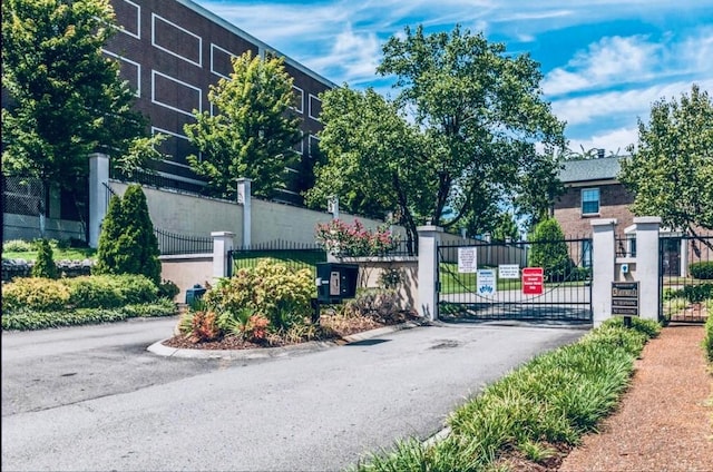 145 Academy Sq, Nashville, TN 37210 - photo 3