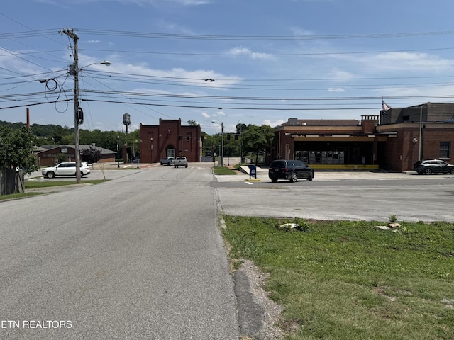 210 E 1st Ave, Lenoir City, TN 37771 - photo 2