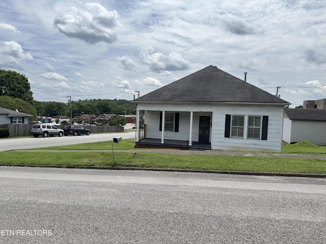 210 E 1st Ave, Lenoir City, TN 37771 - photo 1