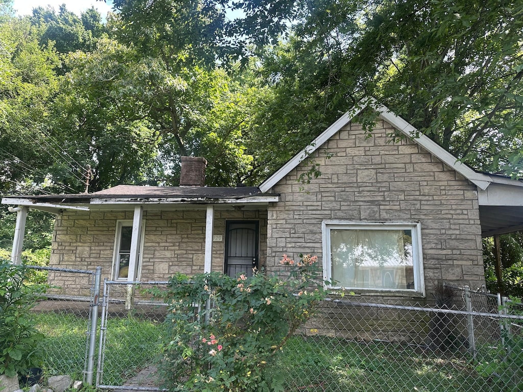 920 Carpenter St, Clarksville, TN 37040 - photo 1