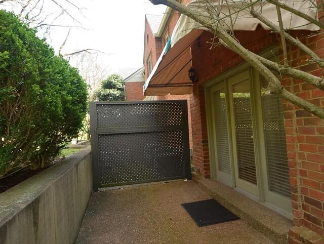 252 Westchase Dr, Nashville, TN 37205 - photo 18