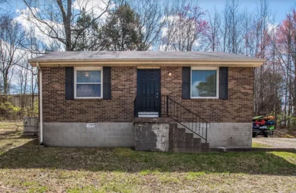 133 Schrader Heights Dr, Dickson, TN 37055 - photo 1