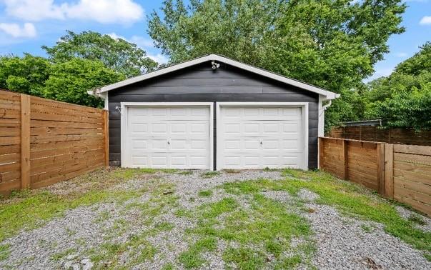 2109B Sadler Ave, Nashville, TN 37210 - photo 2