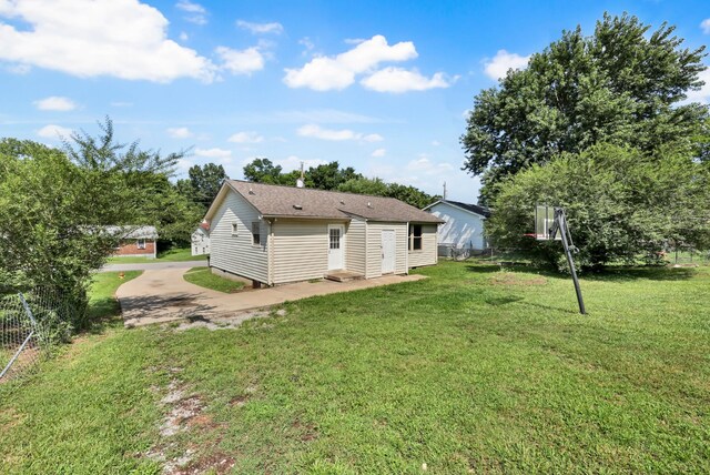 909 Lucas Ln, Clarksville, TN 37040 - photo 26