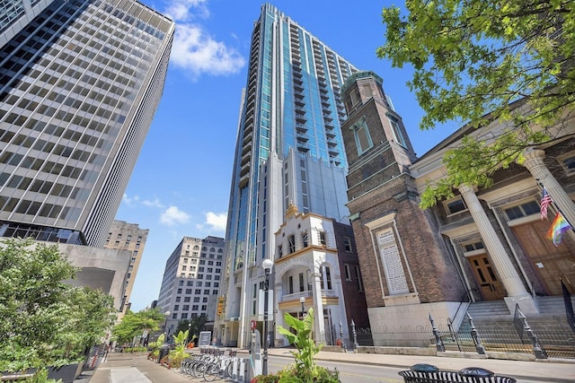 415 Church St Unit 1702, Nashville, TN 37219 - photo 1