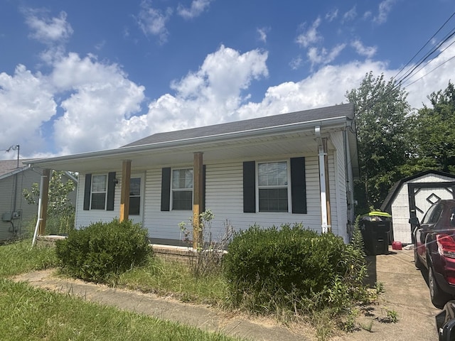 220 Cranklen Cir, Clarksville, TN 37042 - photo 7