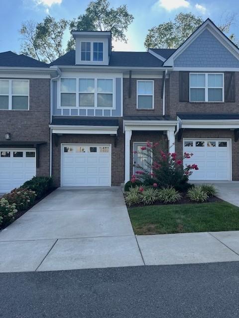 334 Banbury Dr, Gallatin, TN 37066 - photo 1
