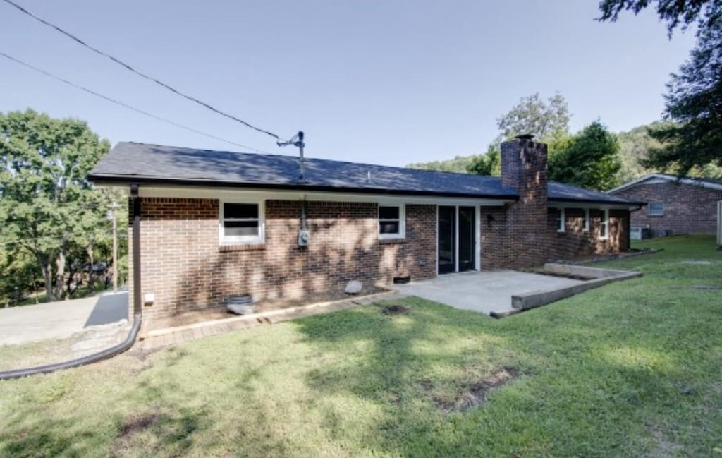 132 Hillwood Dr, Carthage, TN 37030 - photo 4