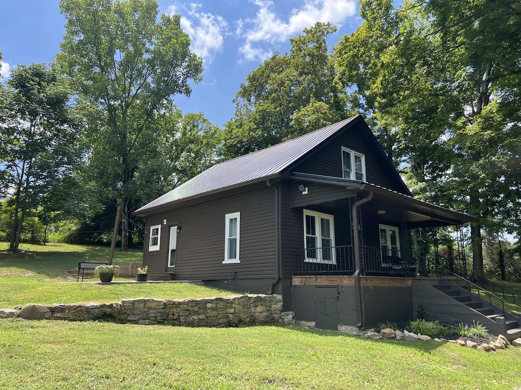 2460 Little Bartons Creek Rd, Cumberland Furnace, TN 37051 - photo 1