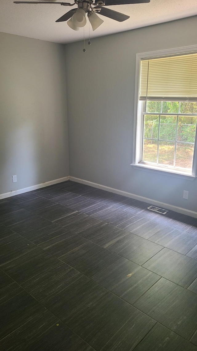 3404 Oak Lawn Dr, Clarksville, TN 37042 - photo 4
