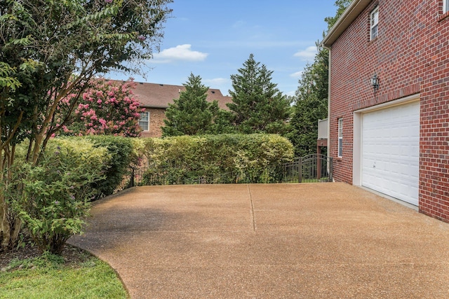 2357 Forest Lake Dr, Nashville, TN 37211 - photo 28