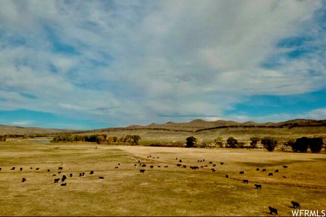 475 County Rd 324, Sinclair, WY 82334