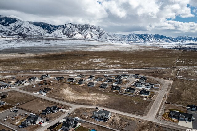 1262 E Highline Rd Unit 210, Lake Point, UT 84074 - photo 9