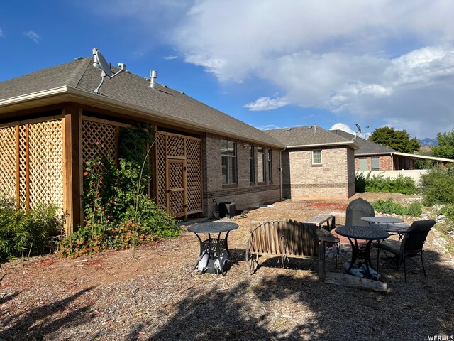 487 Kiva Dr, Moab, UT 84532 - exterior space featuring a patio area