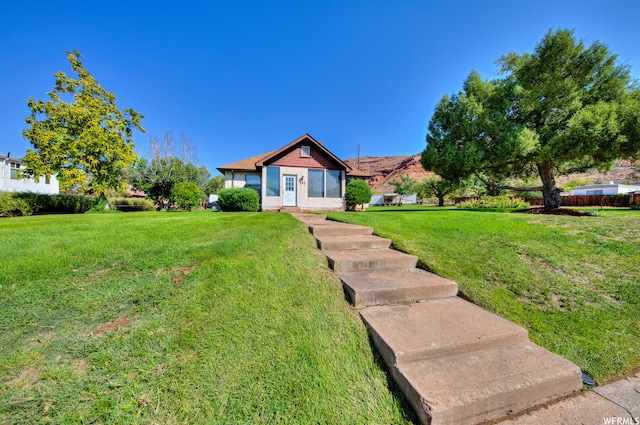 195 E 200 N, Moab, UT 84532 - view of front facade with a front yard