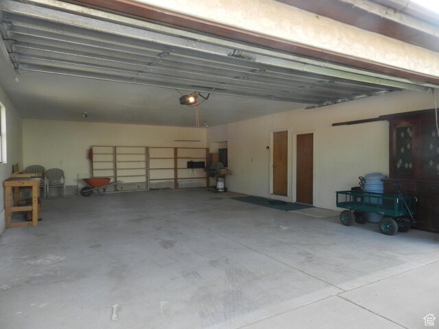 195 E 200 N, Moab, UT 84532 - garage with a garage door opener
