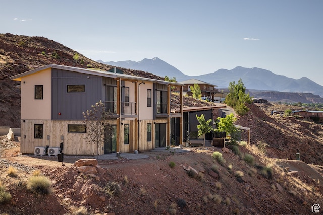 1185 S Murphy Ln Unit 402B, Moab, UT 84532 - rear view of property featuring a mountain view