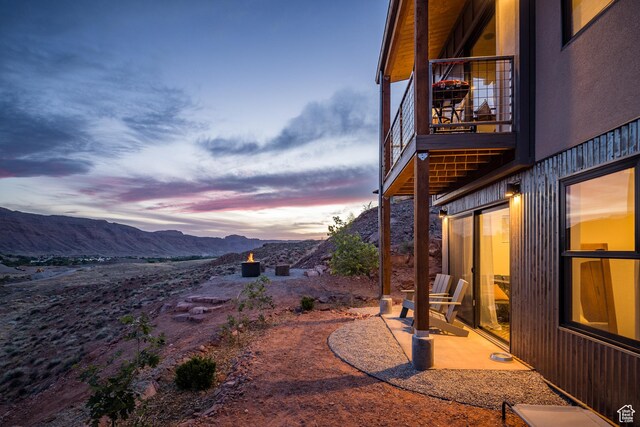 1185 S Murphy Ln Unit 402B, Moab, UT 84532 - view of yard featuring a mountain view and a balcony
