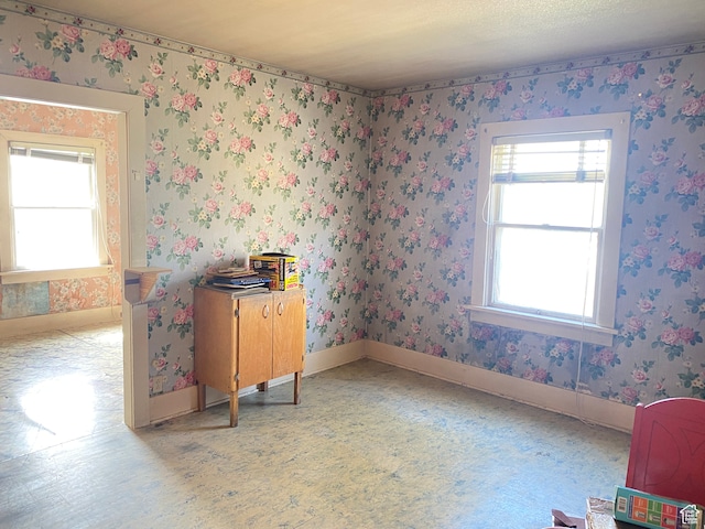871 N 700 E, Logan, UT 84321 - empty room with a healthy amount of sunlight
