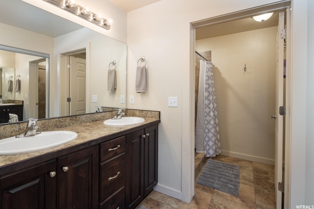 3862 Desert Willow Cir Unit 9-A1, Moab, UT 84532 - bathroom featuring a shower with curtain and vanity