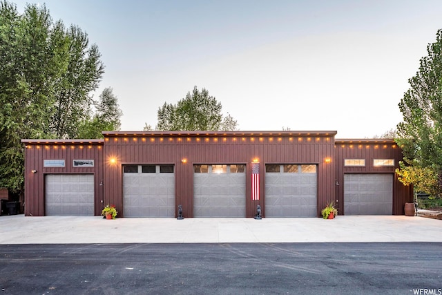 2085 W Midway Ln, Heber City, UT 84032 - view of front of property with an outbuilding and a garage
