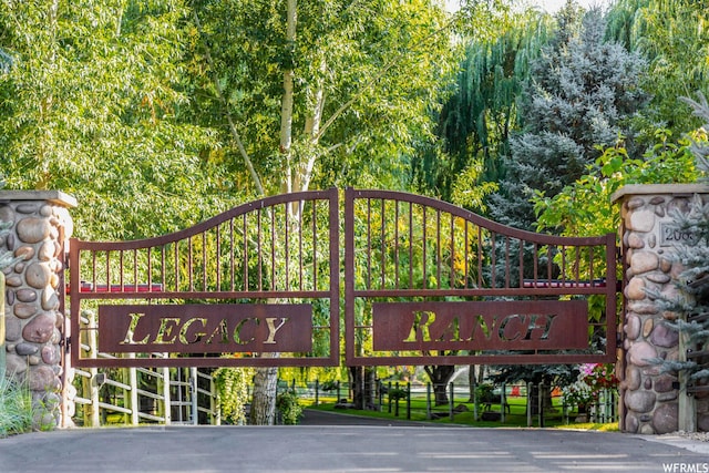 2085 W Midway Ln, Heber City, UT 84032 - view of gate