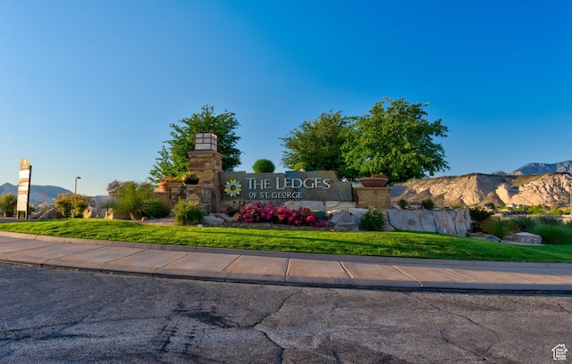 5013 Escapes Dr N Unit 303, St George, UT 84770 - community / neighborhood sign with a mountain view and a lawn