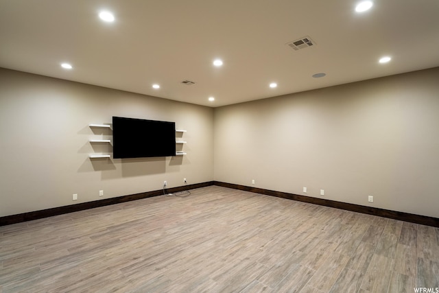 854 W Tawgoo Ct, Ivins, UT 84738 - interior space with light wood-type flooring, visible vents, baseboards, and recessed lighting