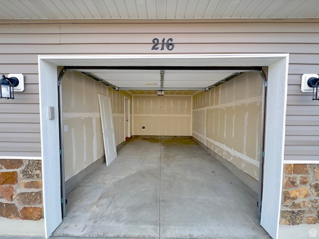 216 W Seasons Ln Unit 46, Garden City, UT 84028 - view of garage