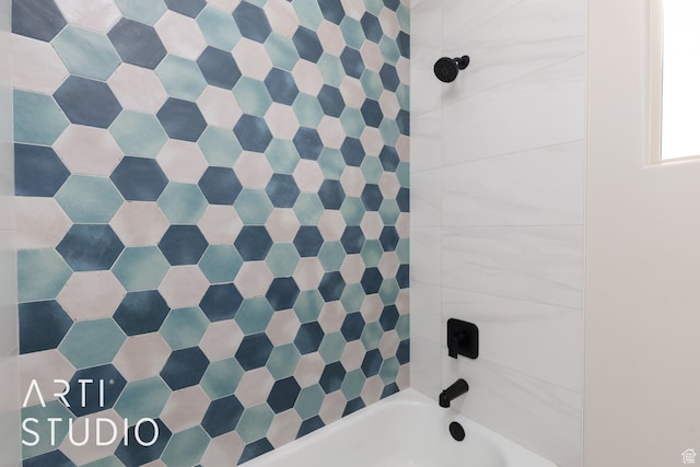 3209 S Dyami Vw Unit 11, Hurricane, UT 84737 - bathroom featuring tiled shower / bath