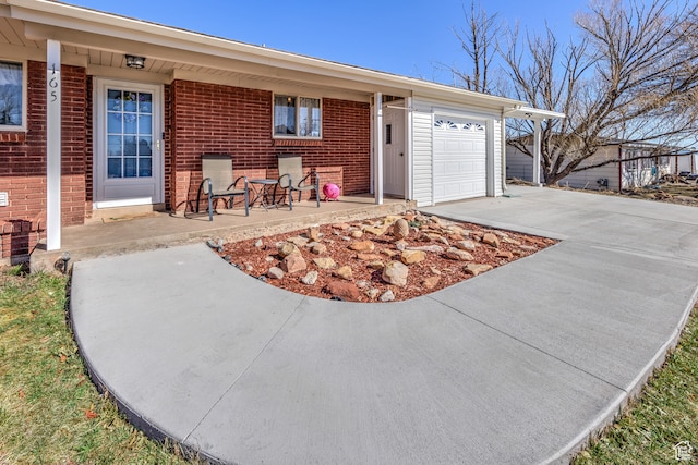 165 E 200 S, Monticello, UT 84535 - ranch-style house featuring a garage