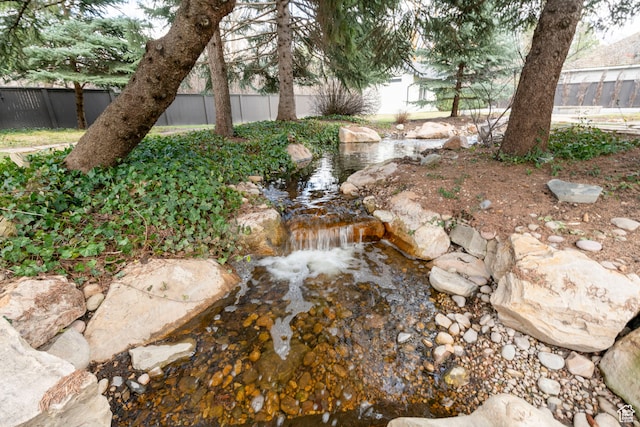 2227 E 5340 S, Holladay, UT 84117 - view of yard featuring a fenced backyard