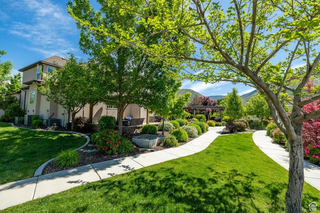 340 E Maple St, Mapleton, UT 84664 - view of community with a lawn and a mountain view
