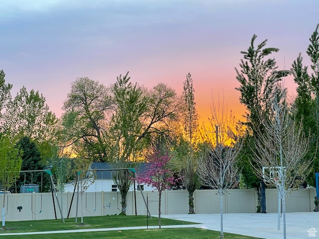 340 E Maple St, Mapleton, UT 84664 - view of community with a lawn