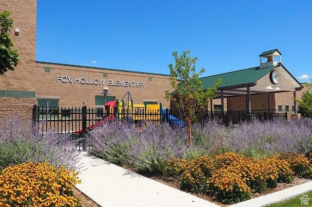 4119 S Winder Ward Dr E Unit 3-106, Millcreek, UT 84124 - view of community with fence
