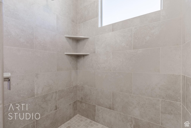 2086 W 320 S, Hurricane, UT 84737 - bathroom featuring tiled shower