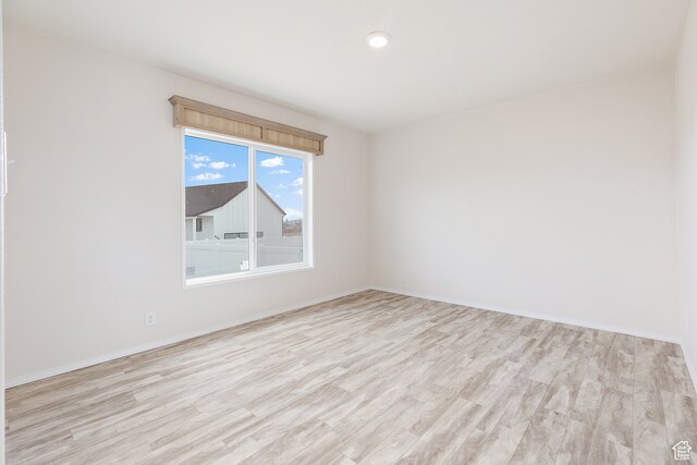 750 E 400 N Unit 220, Mount Pleasant, UT 84647 - unfurnished room with light hardwood / wood-style flooring