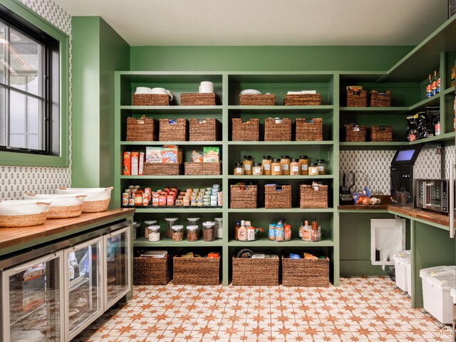 616 E Stokes Ave S, Draper, UT 84020 - pantry featuring beverage cooler