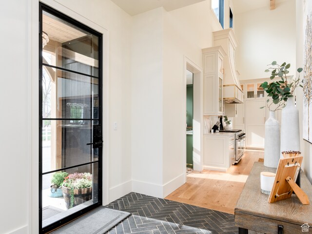 616 E Stokes Ave S, Draper, UT 84020 - interior space featuring light wood-type flooring