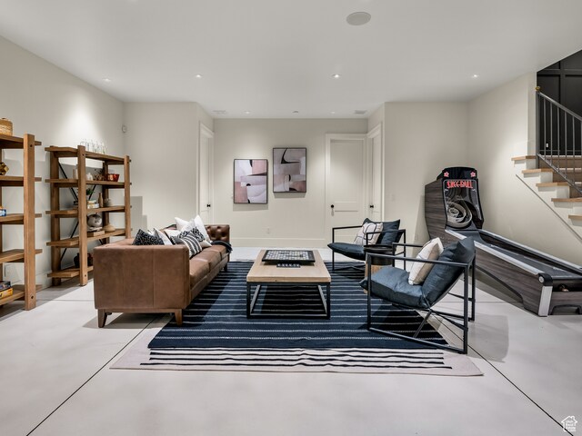 616 E Stokes Ave S, Draper, UT 84020 - living room featuring concrete flooring