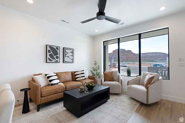 400 S Moki Dr Unit I-1, Kanab, UT 84741 - living room with light wood-style flooring, a ceiling fan, and recessed lighting
