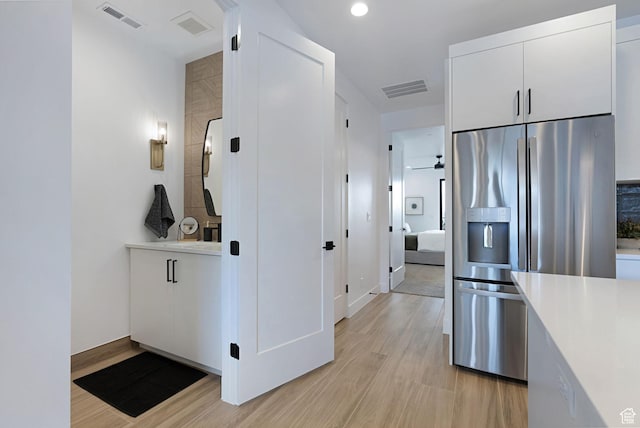 400 S Moki Dr Unit I-1, Kanab, UT 84741 - hallway featuring light wood-type flooring and recessed lighting