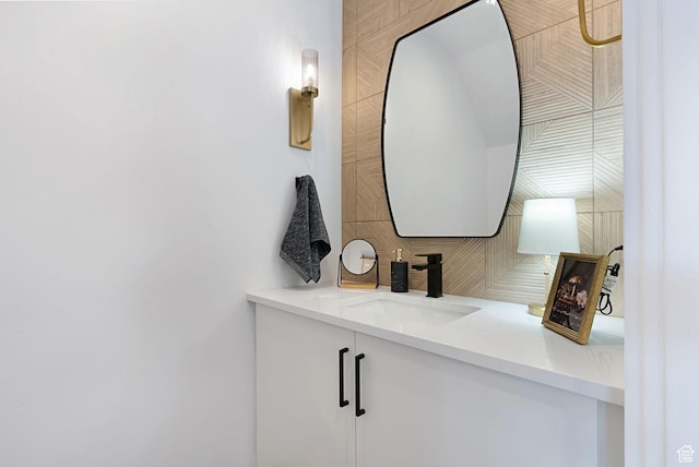 400 S Moki Dr Unit I-1, Kanab, UT 84741 - bathroom with tasteful backsplash and vanity