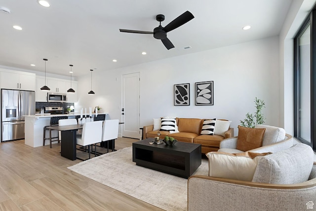 400 S Moki Dr Unit I-1, Kanab, UT 84741 - living room with recessed lighting, a ceiling fan, and light wood-style flooring