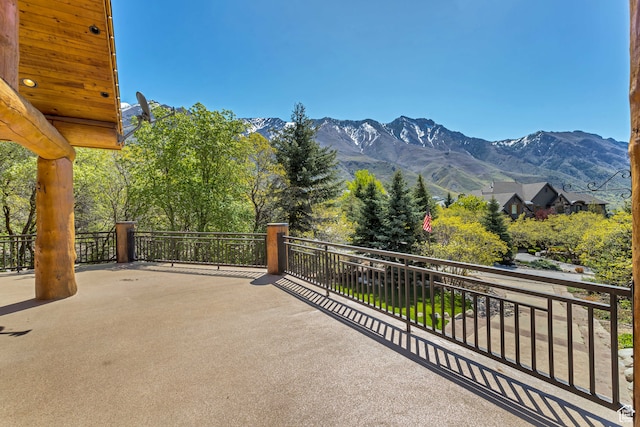 4345 W Stoneybrook Cir, Alpine, UT 84004 - view of patio / terrace with a mountain view and a balcony