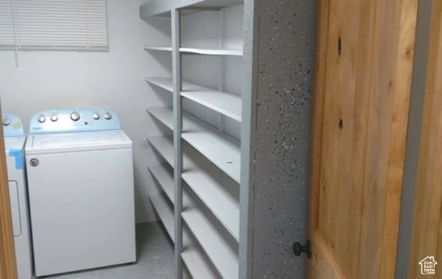 390 N 100 E, Spanish Fork, UT 84660 - clothes washing area featuring washer and clothes dryer