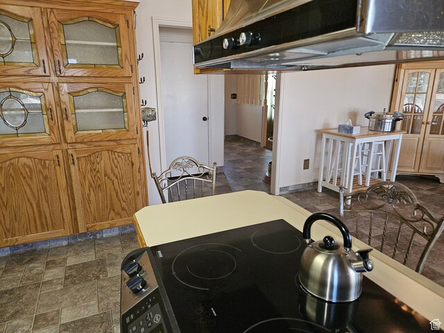 816 N 3500 W, Vernal, UT 84078 - kitchen featuring stove and stone finish floors