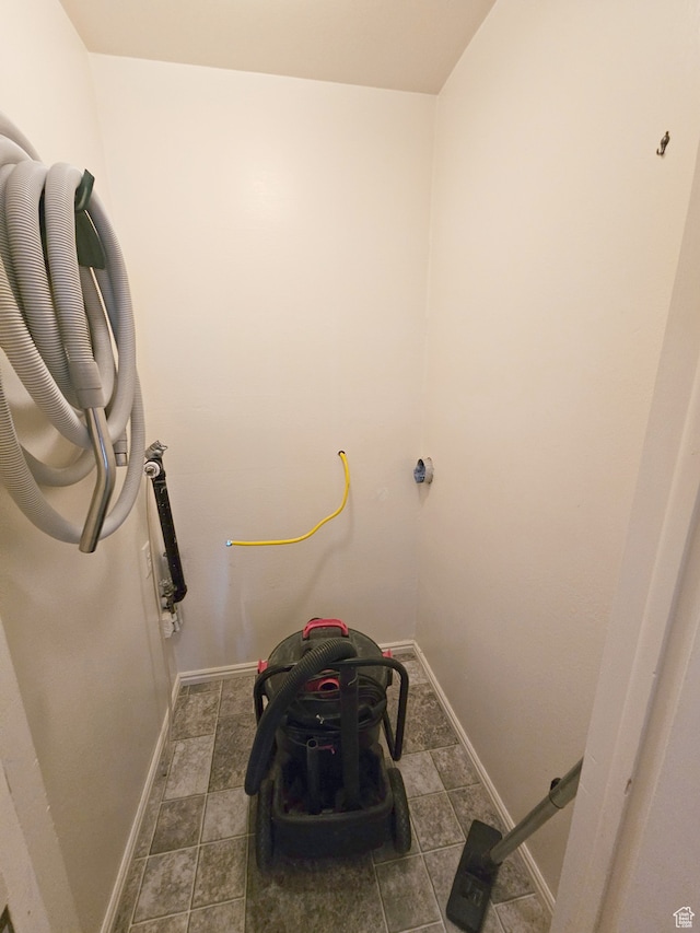 816 N 3500 W, Vernal, UT 84078 - laundry room with baseboards