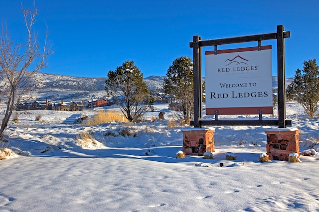 1621 E Abajo Peak Ct, Heber City, UT 84032 - community / neighborhood sign featuring a mountain view